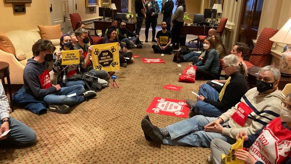 XR Rebels occupying State House