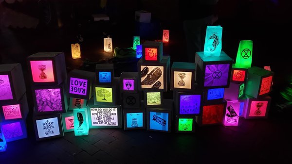 lightboxes_FirstNight